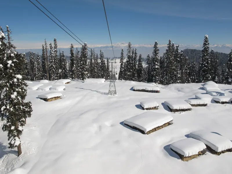 Gulmarg: Snow, slopes and the Gondola